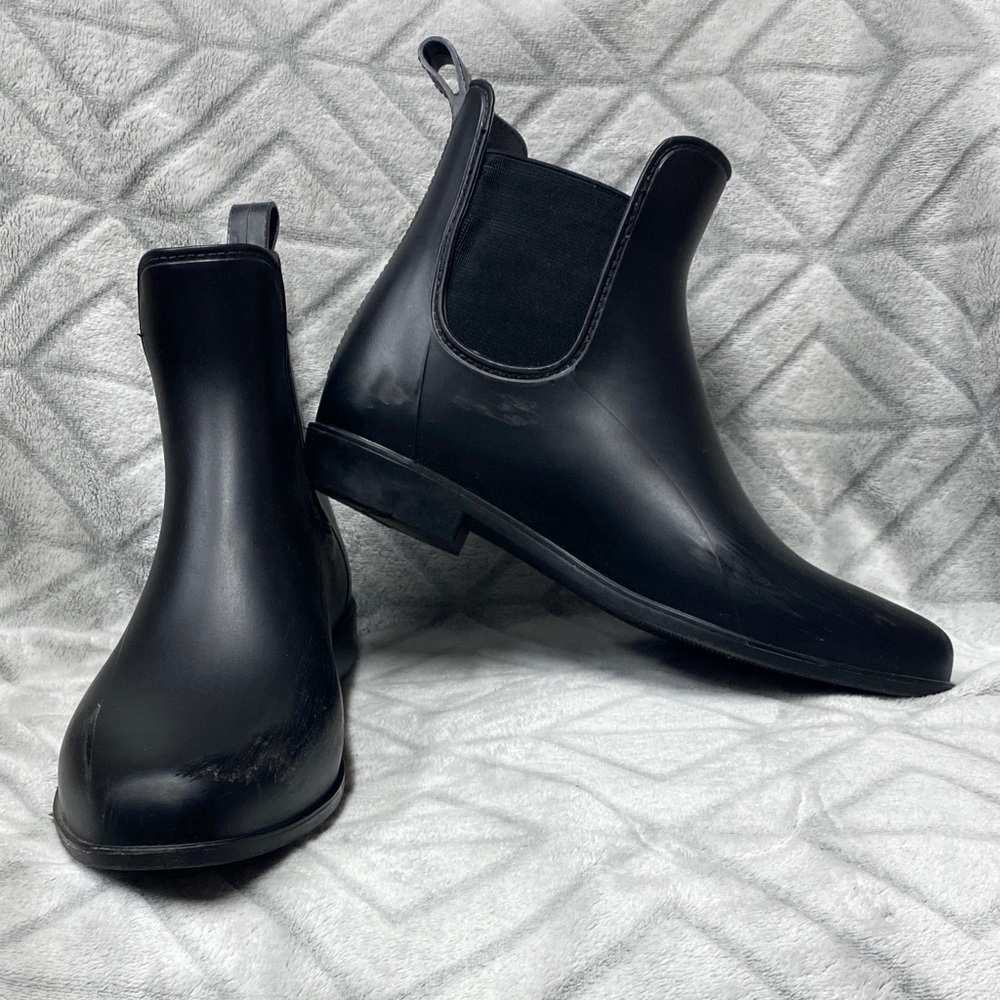 Women’s size 10 Target rain boots